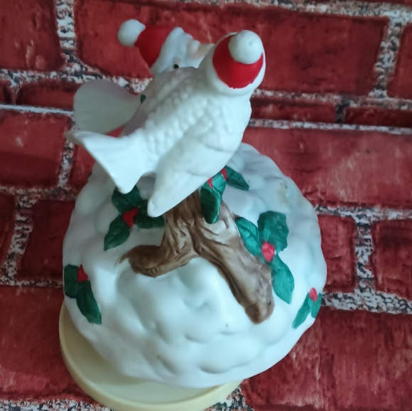 𝑽𝒕𝒈.𝑩𝒊𝒓𝒅𝒔 𝒘𝒊𝒕𝒉 𝑺𝒂𝒏𝒕𝒂 𝑯𝒂𝒕𝒔 𝑴𝒖𝒔𝒊𝒄 𝑭𝒊𝒈𝒖𝒓𝒊𝒏𝒆 - Picture 7 of 17